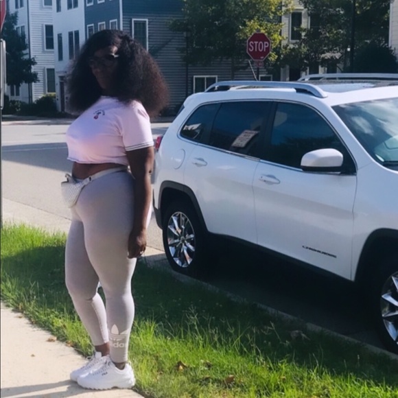 Meet your Posher, Maria - Picture 1 of 1